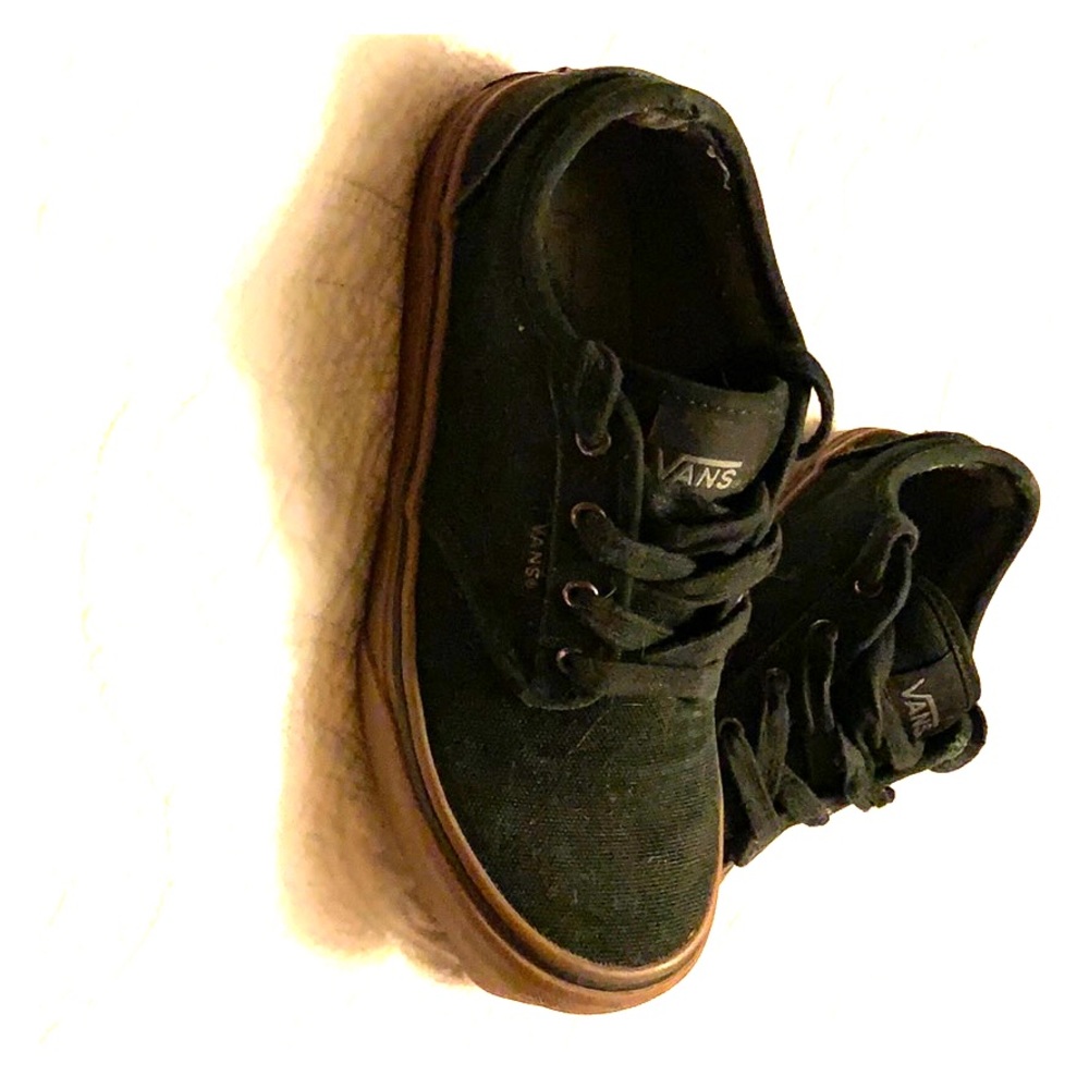 Vans Black Youth sz 2.5